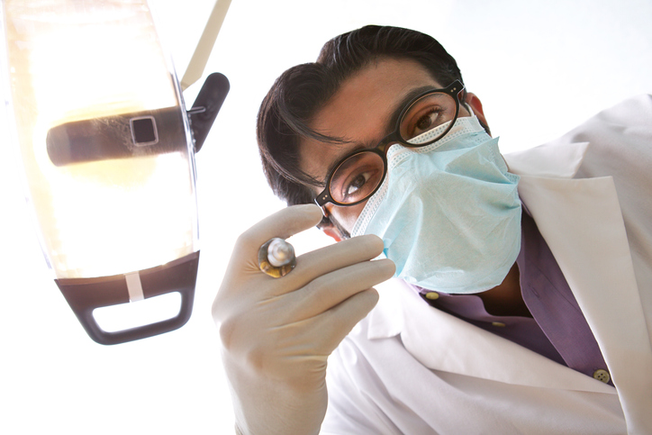 Hybrid nanofilms as topical anaesthetics for pain‑free dental procedures 