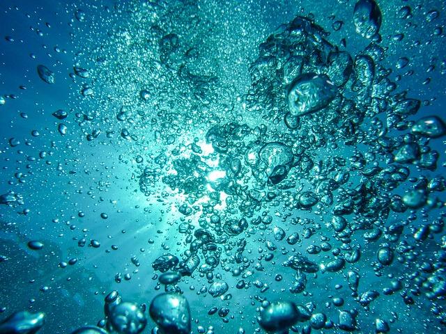 Gas disciolto in acqua purificata